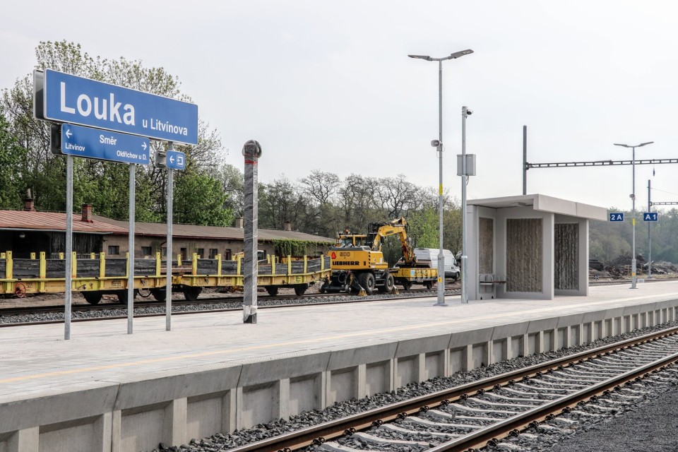 Železniční stanice Louka u Litvínova