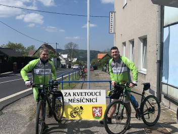 Bike trip - Za kvetoucí měsíčnicí
