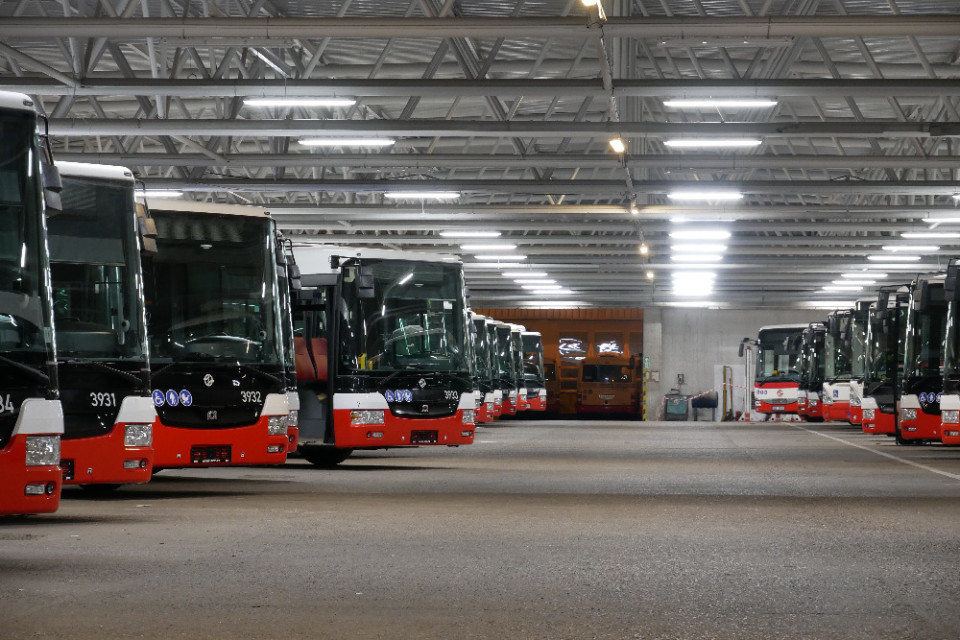 Dopravní podnik hl. m. Prahy - garáže Řepy