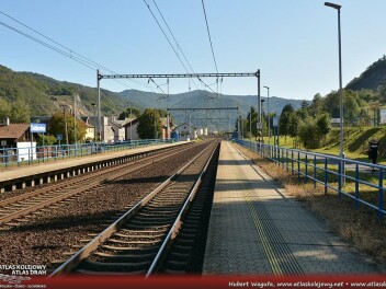 Železniční stanice Dobkovice